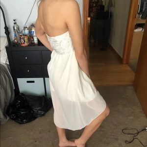 Sleeveless dress